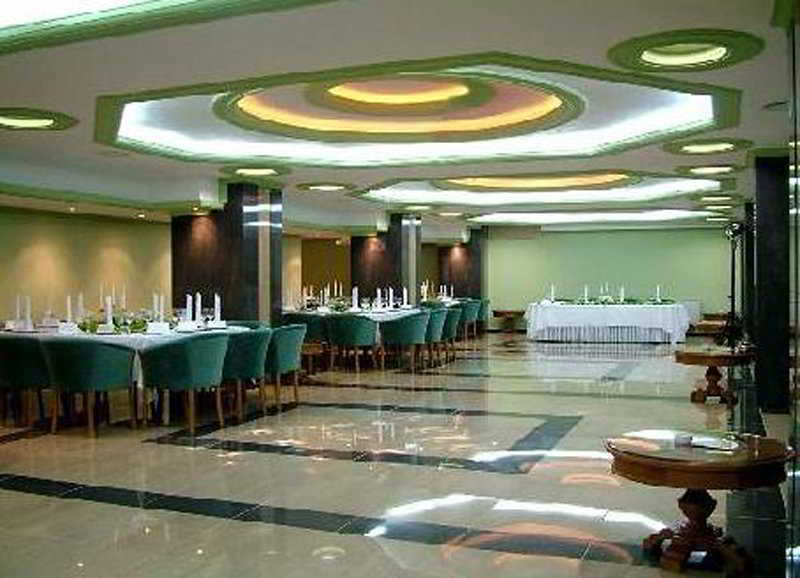 Hotel Diplomat Bukarest Restaurant foto